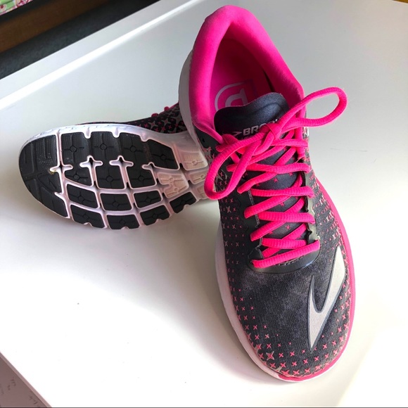 Brooks Shoes - 9 BROOKS “Pure Flow 5” Like New
